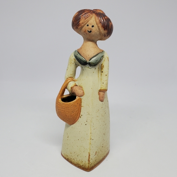 Other - Vintage Stoneware Girl With Flower Basket - Made in Japan